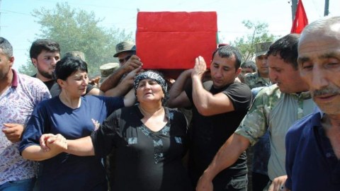 Şəhid anası dünyasını dəyişdi