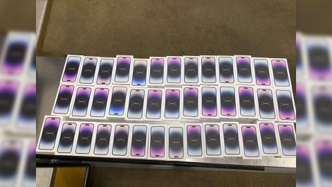 Gömrükdə külli miqdarda “iPhone” aşkarlandı