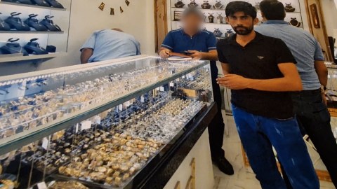 Mühafizəçi işlədiyi bağ evindən 35 minlik qızıl oğurladı - VİDEO