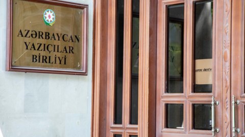 Yazıçılar Birliyinin qurultayı təxirə salındı