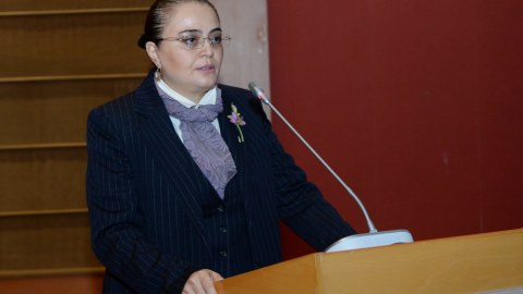 PA rəsmisi: “Özümüzü xarici amillərdən qorumalıyıq” 
