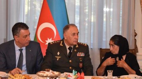 Kərim Vəliyev Tbilisidə şəhid ailələri ilə görüşdü - FOTOLAR
