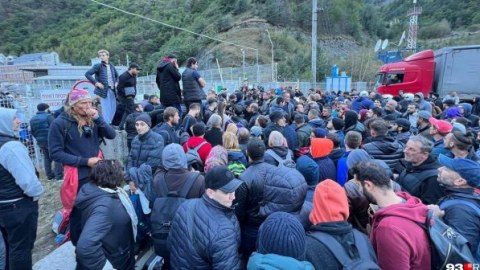 Gürcüstan sərhədini keçən rusların sayı AÇIQLANIB