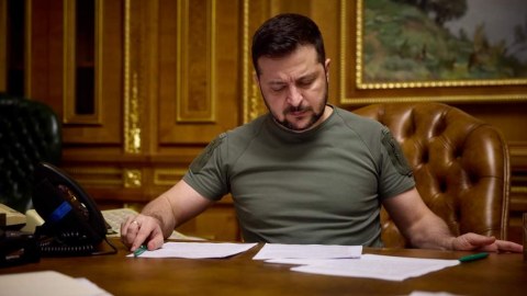 Zelenski NATO ilə bağlı mühüm qərar verdi 