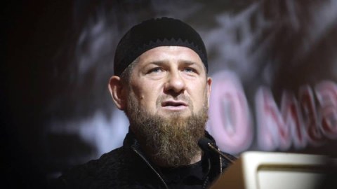 Kadırov Ukraynanı nüvə silahı ilə vurmağa ÇAĞIRDI