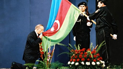 Azərbaycan tarixində yeni mərhələ
