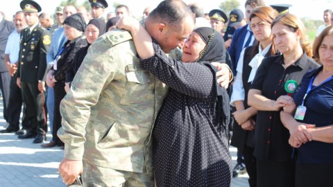 Şəhid Elmin Mirzəyevin xatirəsi anılıb - FOTOLAR