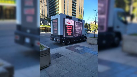 Azərbaycan icması Toronto şəhərində piket keçirib