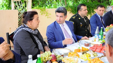 İcra başçısı Şəhid ailələri və qazilərlə görüşüb - FOTOLAR