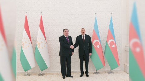 İlham Əliyev Emoməli Rəhmona zəng etdi