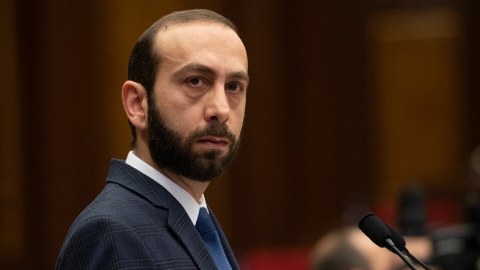 Ermənistan Bakıya Xankəndi ilə danışıq aparmağı təklif edir