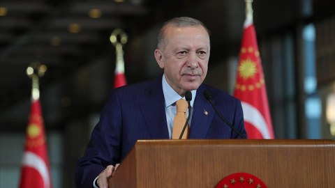 Ərdoğan Praqada səfərdədir - Paşinyanla görüşəcək
