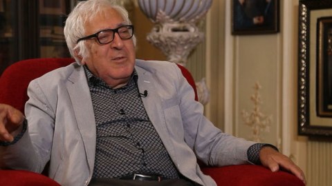 Anar barəsində yazılan tənqidləri kitab formasında çap edəcək