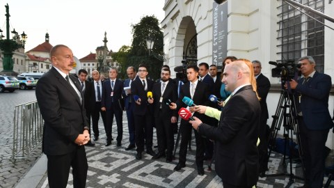 İlham Əliyevin Praqada verdiyi müsahibənin TAM MƏTNİ