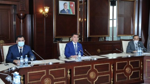 Bu qanun layihələri plenar iclasa təklif edildi
