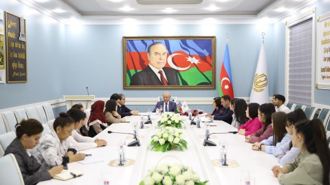 GDU-da yüksək bal toplayan tələbələrlə görüş keçirilib