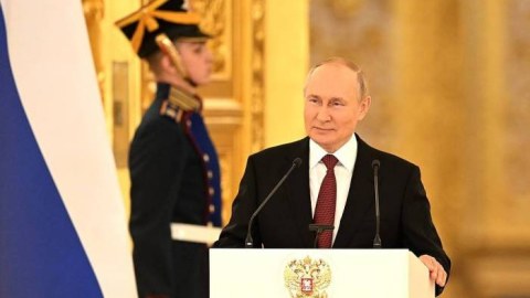 Putin Kerç boğazı ilə bağlı fərman imzaladı