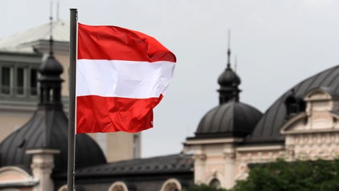 Avstriya yeni prezidentini SEÇİR