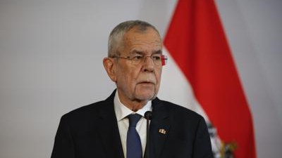 Avstriyada seçkilər - Hazırkı prezident qalib gəldi
