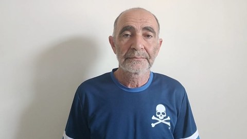 Dəfələrlə getdiyi mağazadan 30 min OĞURLADI