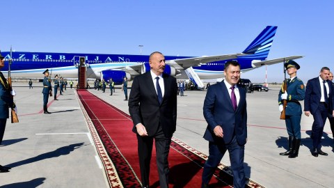 İlham Əliyev Qırğızıstanda səfərdədir - FOTOLAR