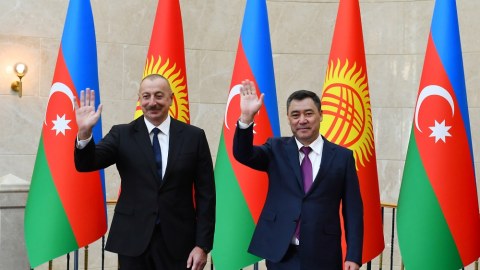 İlham Əliyevin Bişkekdə rəsmi qarşılanma mərasimi oldu