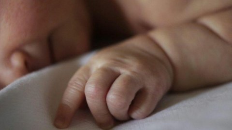 Çevrəmiz qızlarını öldürən ata-analarla doludur - Deputat