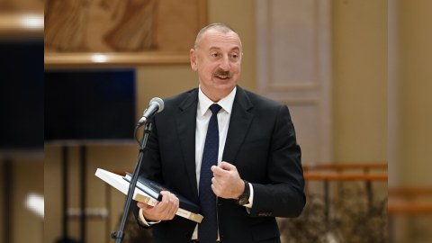 İlham Əliyevin şərəfinə rəsmi qəbul təşkil edilib - YENİLƏNİB 