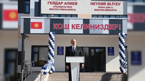 Heydər Əliyev tarixdə iz buraxmış görkəmli şəxsiyyətdir - Prezident