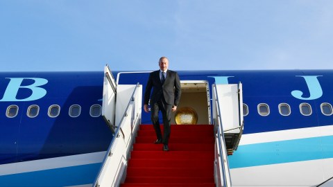 İlham Əliyev Qazaxıstana gedib - FOTOLAR