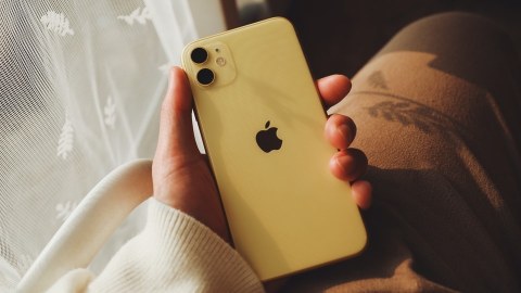 Bu ölkədə "iPhone" satışı qadağan edildi 