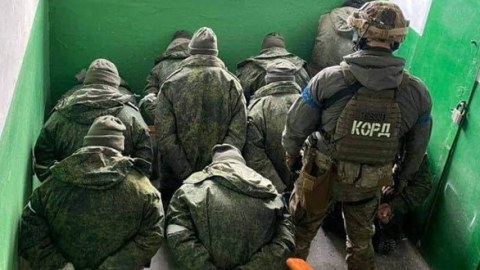 7 rus hərbçi Ukraynaya əsir düşdü