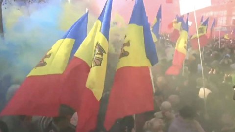 Moldovada hökumət əleyhinə nümayişlər keçirildi 