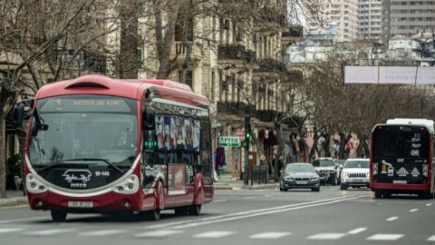 Bakıda 138 avtobus gecikir 