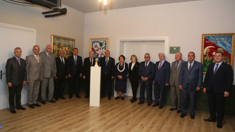Ağsaqqallar Şurası Müstəqilliyin Bərpası Günü ilə bağlı iclas keçirdi - FOTOLAR