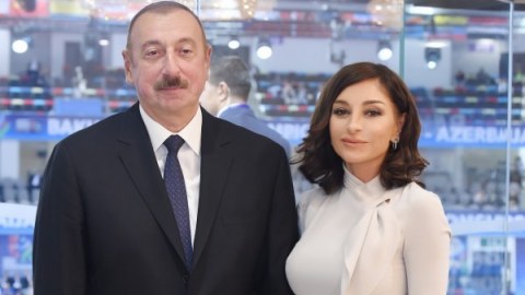 Milli Məclis Prezident və birinci xanımı TƏBRİK ETDİ