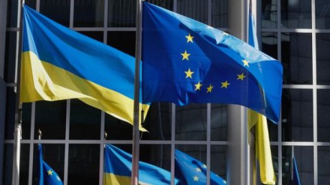 Ukrayna üçün 2 milyard avro ayrıldı