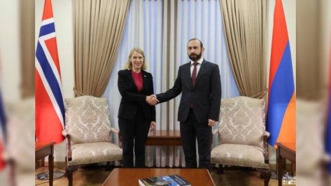 Norveçin XİN rəhbəri İrəvana gəldi
