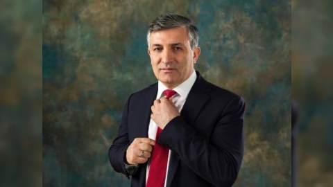 Tanınmış hüquqşünas vəkillik statusundan məhrum edildi