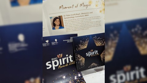 Britaniyada azərbaycanlı həkim mükafatlandırıldı