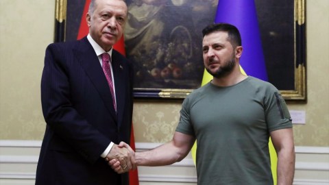 Ərdoğan Zelenski ilə Ukraynadakı son durumu müzakirə edib
