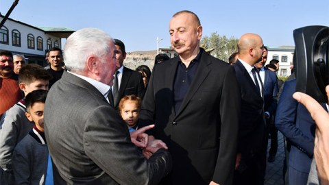 “Məzahir Pənahova deyin kağız-kuğuzu korlamasın, bizim Prezidentimiz həmişəlik seçilib”