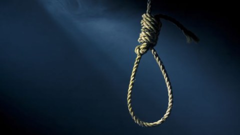 Usta işlədiyi evdə intihar etdi