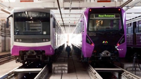 Metroda daha 2 yeni qatar xəttə BURAXILIR