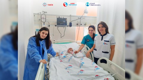 Binadan yıxılan körpə sağaldı - FOTO
