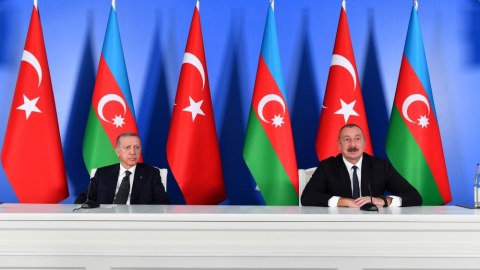 Biz bütün xoş günlərdə bərabərik - İlham Əliyev