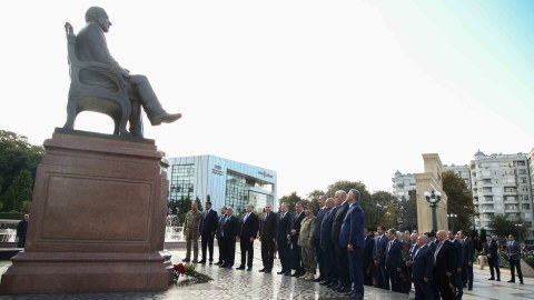 YAP-ın yaradılmasının 30 illiyinə həsr olunan konfrans keçirilib