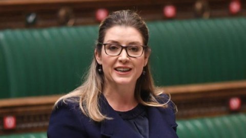 Britaniyanın Baş naziri postuna ilk NAMİZƏD 