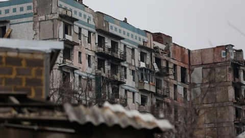 Ruslar Donetski vurdu: Ölən və yaralılar var