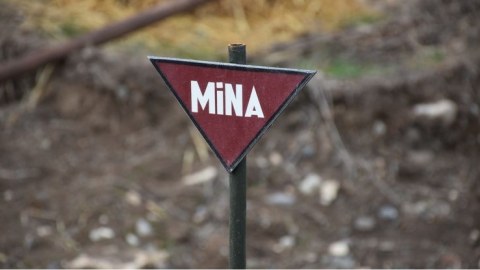 26 yaşlı gənc minaya düşdü, hər iki ayağını itirdi